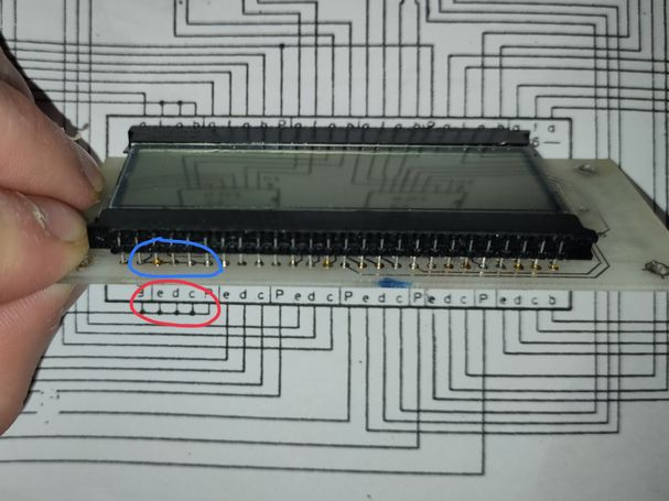 Vergleich der LCD-Platine mit dem Schaltplan